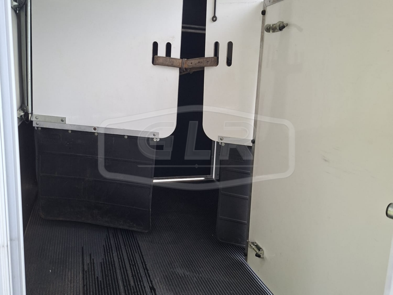 VAN OCCASION – IFOR WILLIAMS – HB 511 OBLIQUE PONT PORTE – 2 PLACES  - 2017