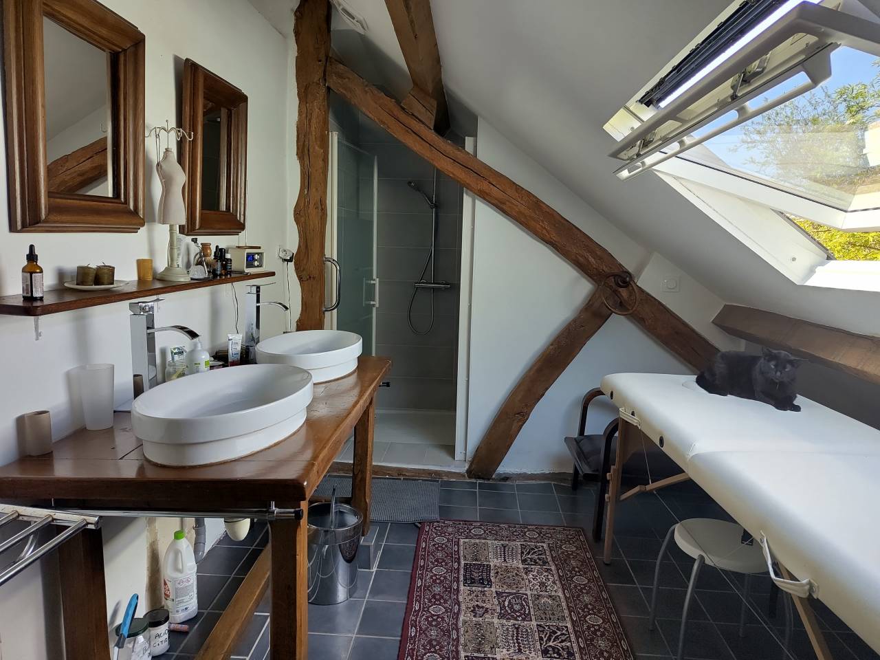 Corps de ferme en forêt de Bercé, parfait pour cavalier