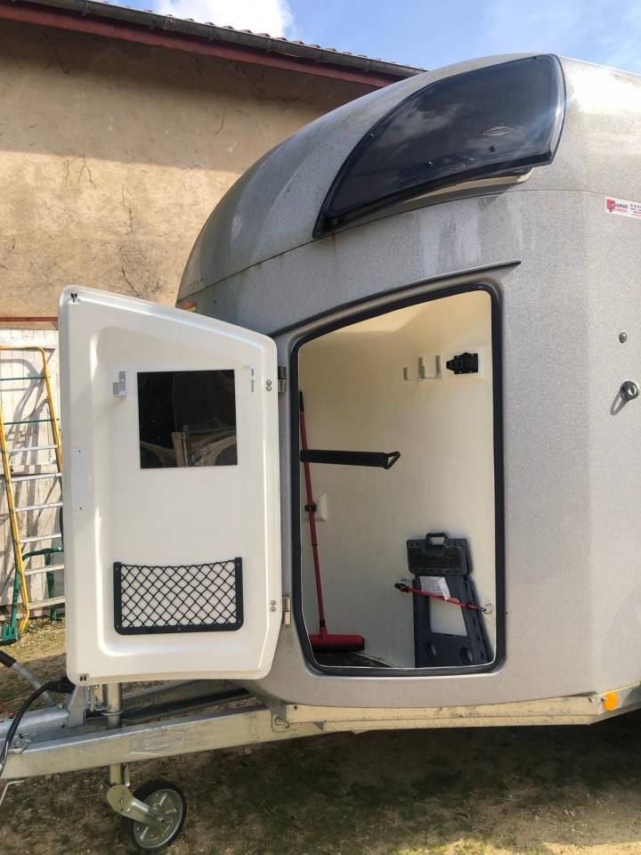 VAN Bockmann Comfort 2023, 2 chevaux, utilisé 3 fois