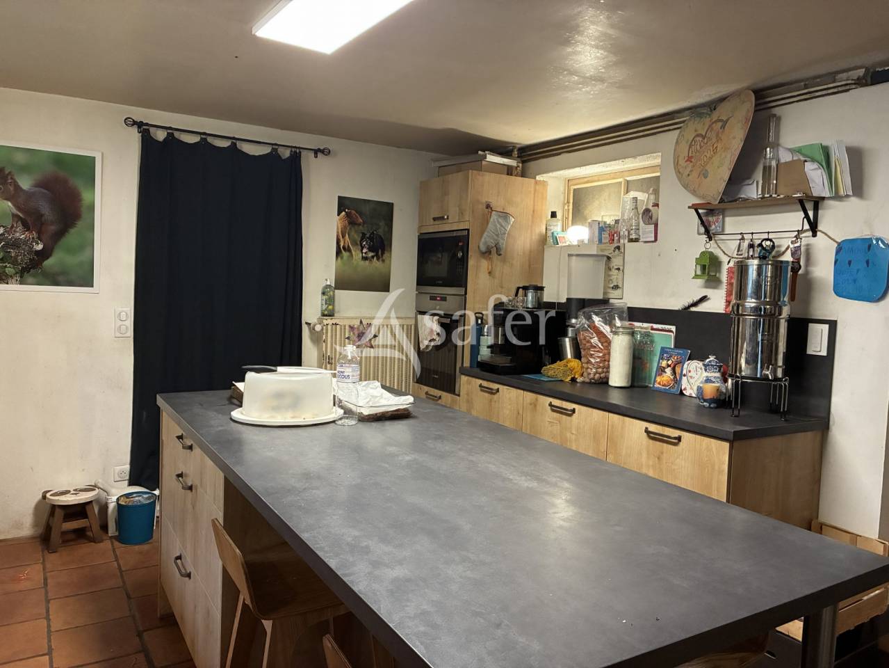 Ferme rénovée avec grange et dépendance - 2 ha 15 a 04 ca