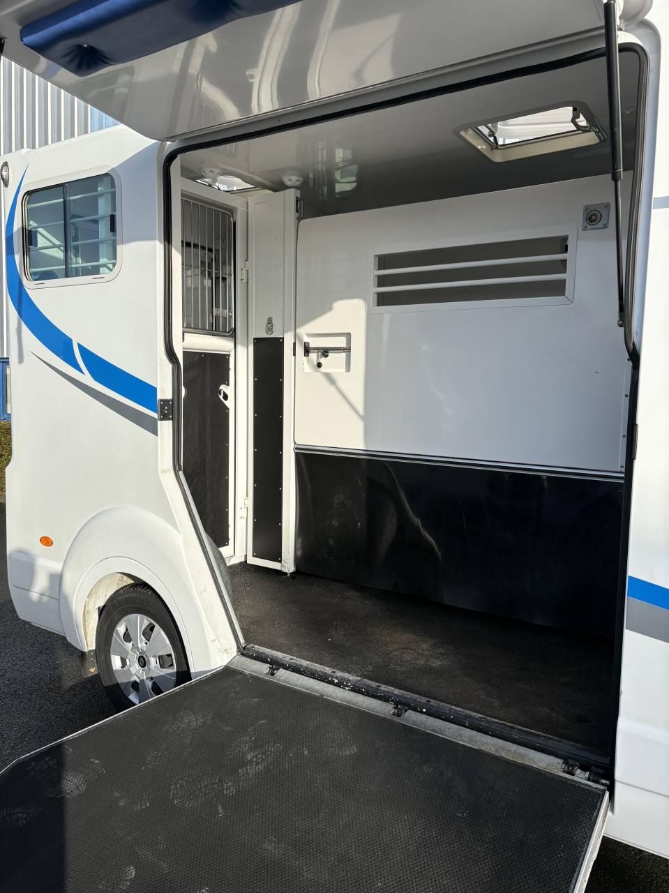 camion 2 chevaux BARBOT