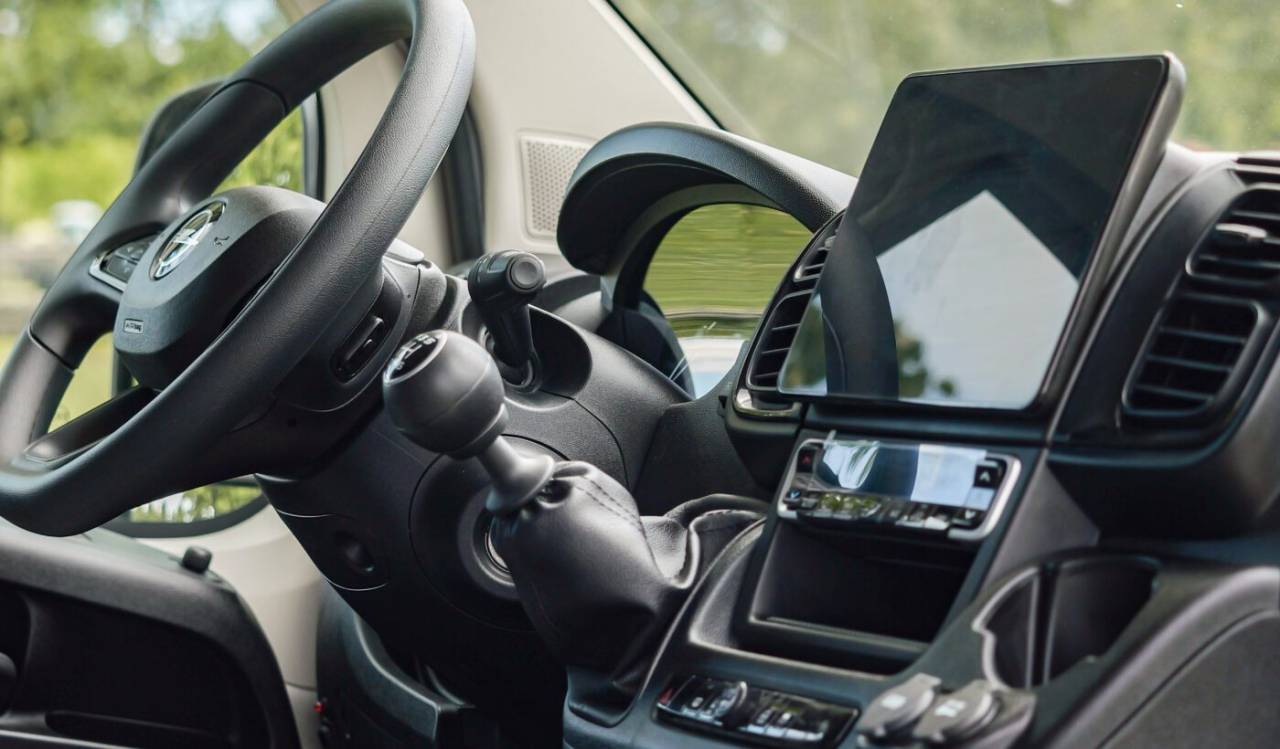 AKX STALLE BASE OPEL MOVANO 165 DCI 