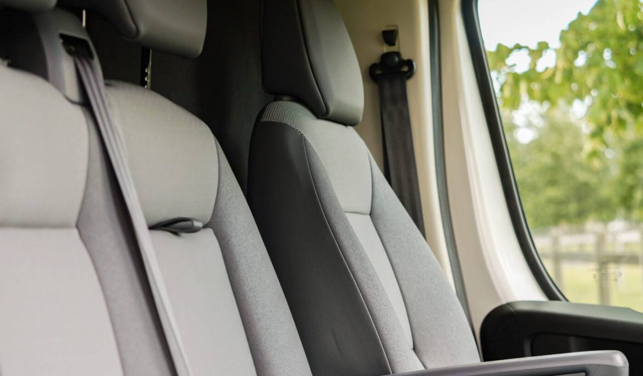 AKX STALLE BASE OPEL MOVANO 165 DCI 