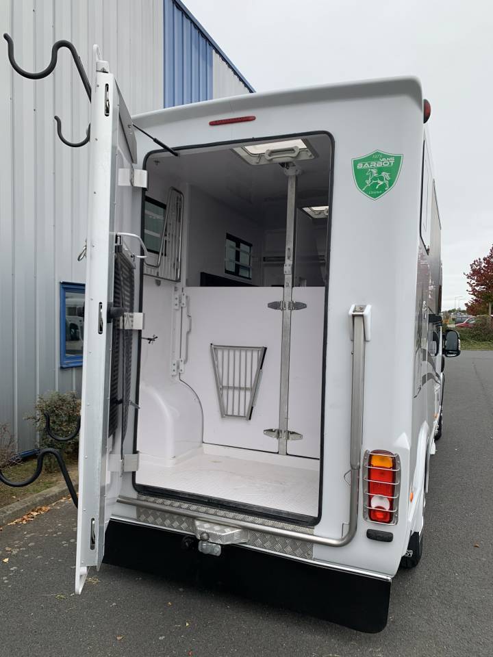 Camion 2 chevaux BARBOT