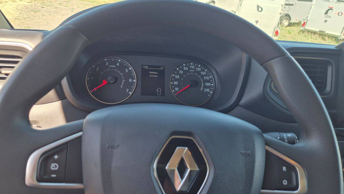 VL 2 chevaux stalle - 2022 - 60715 km 