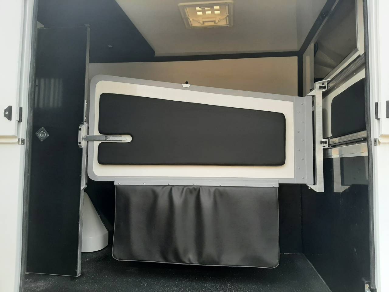 Renault Master stall