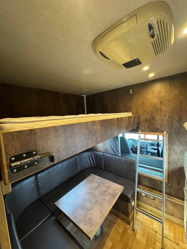 VOLVO 85000km 6 CHEVAUX