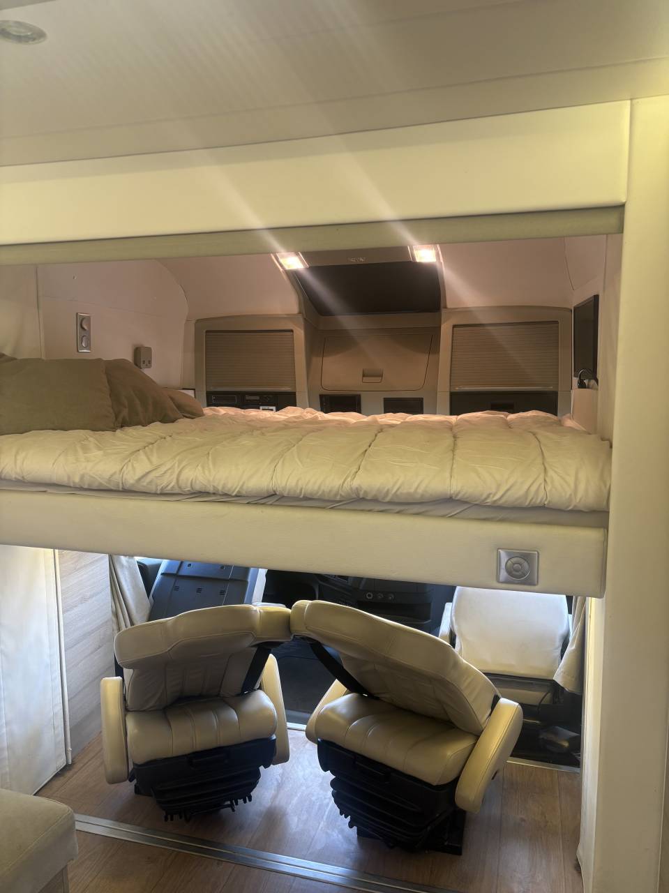 à vendre volvo FH540 carrosserie EQUIX