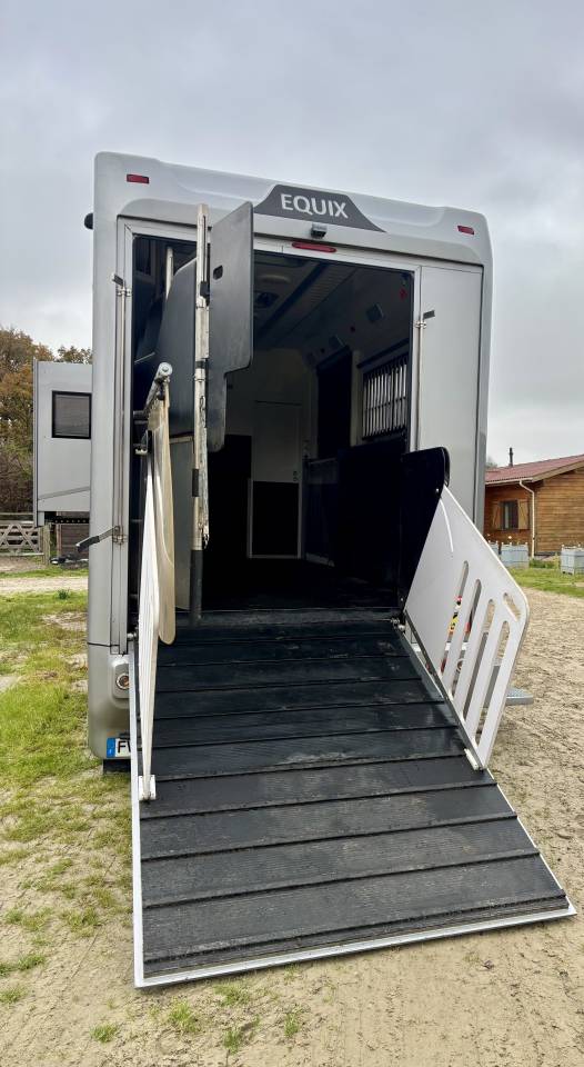 à vendre volvo FH540 carrosserie EQUIX