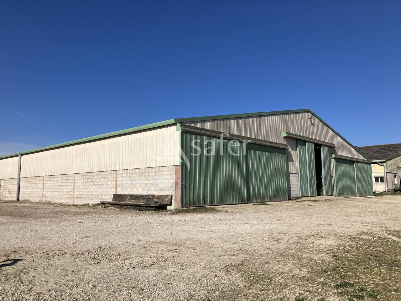 Exploitation laitière 170 ha