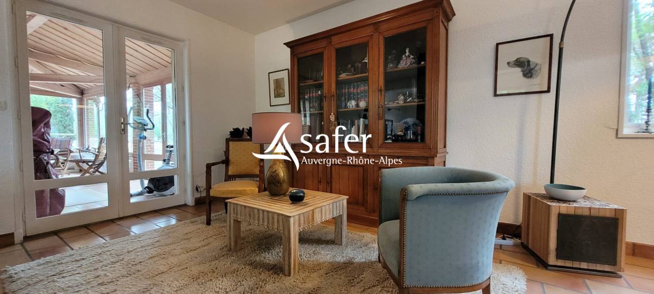 Propriété équestre sur 1,60 ha avec maison d'habitation