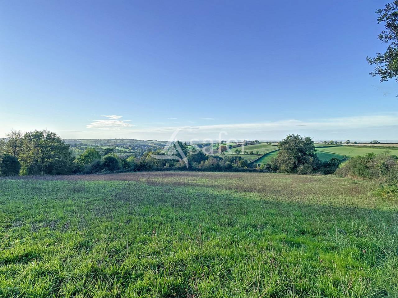 Maison de charme au coeur du bocage vallonné, avec vue imprenab