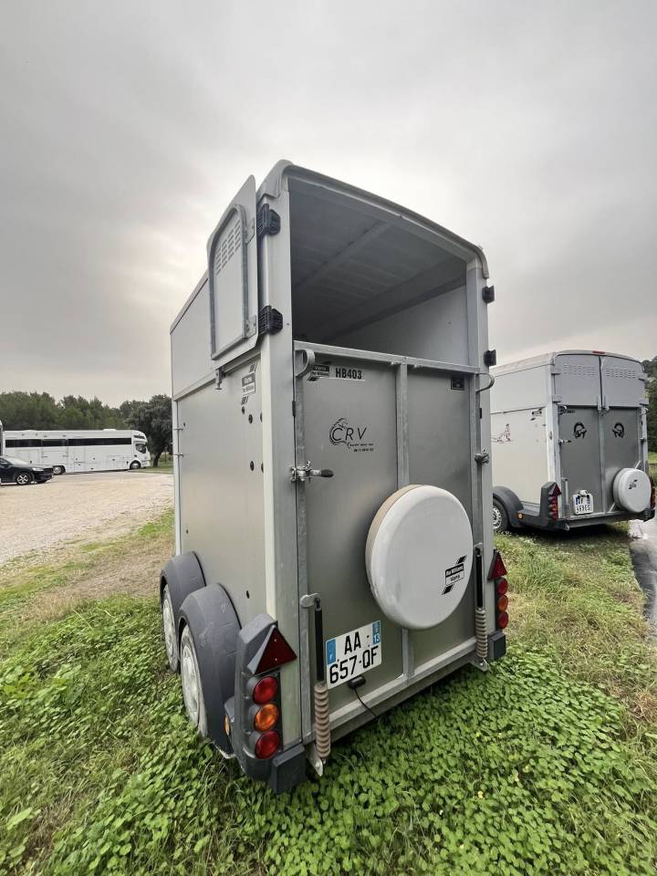 van ifor williams HB403