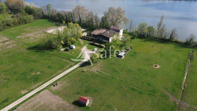 Rive droite BORDEAUX - propri&eacute;t&eacute; de CARACTERE pour amoureux de