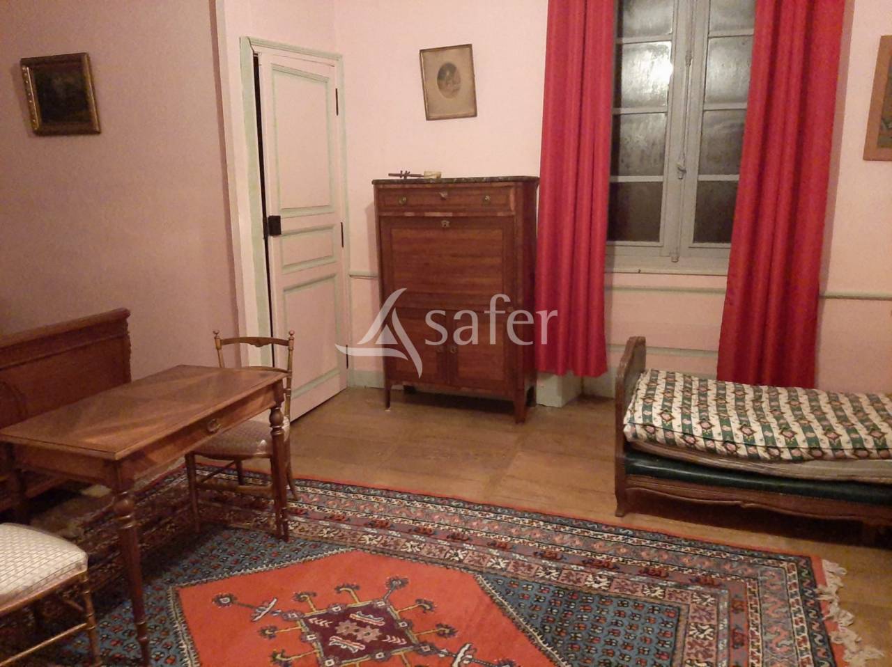 Maison de maître et gîtes sur 11ha en Périgord vert