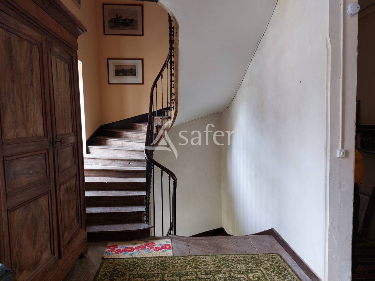 Maison de maître et gîtes sur 11ha en Périgord vert