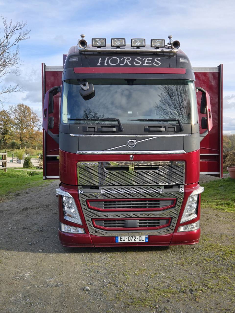 Volvo fh 460ch 2017 50800km 7places chevaux tts options