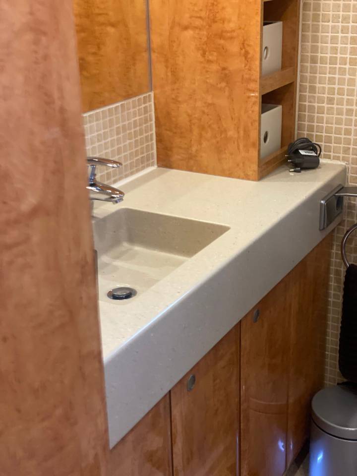 Camion scania P400 transport de 7 chevaux