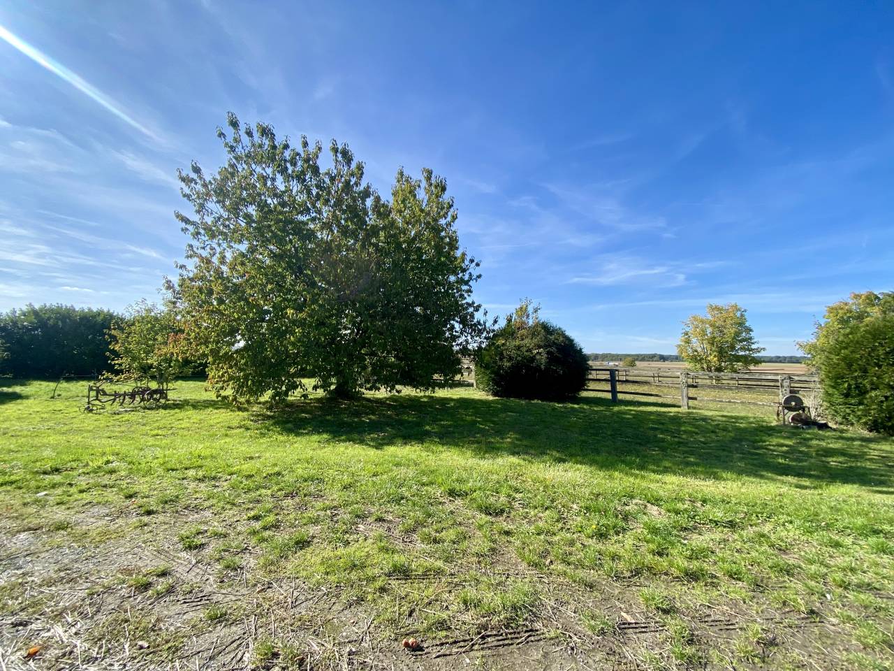 Ecurie - 4,5 hectares - Proche Provins