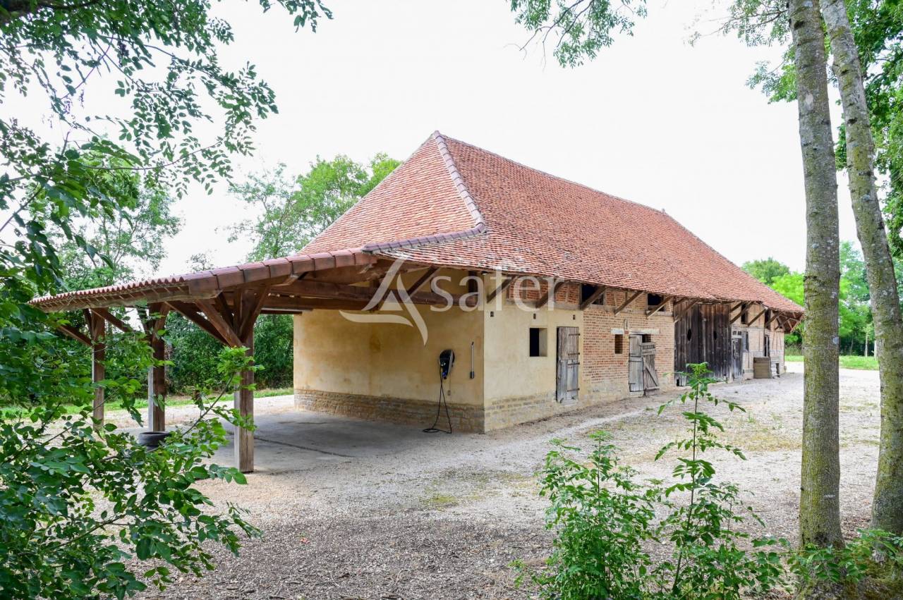Magnifique propriété sur 15h au nord de Louhans