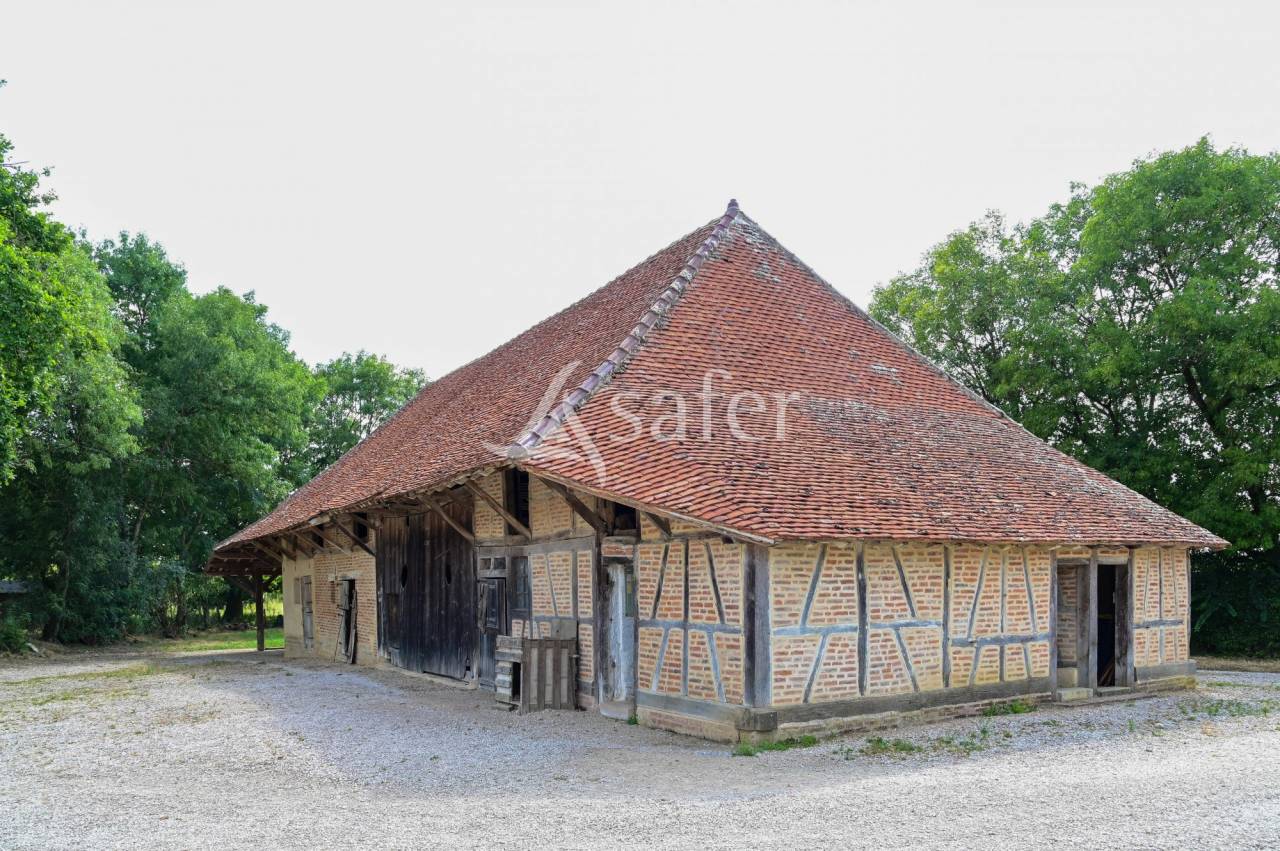 Magnifique propriété sur 15h au nord de Louhans