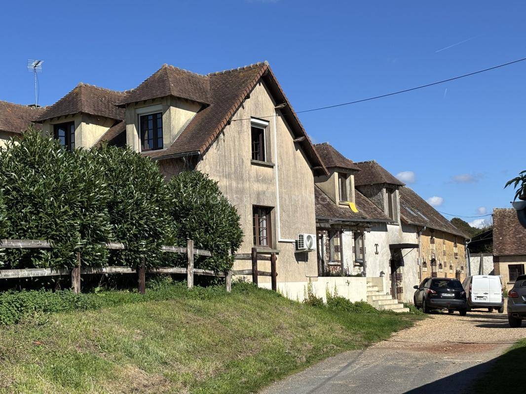 Idéal élevage ou entraînement : domaine équestre 70 ha