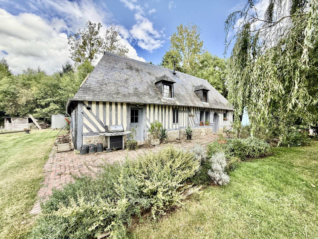 CHARMANTE MAISON EN COLOMBAGES PRÈS DE PONT-L'ÉVÊQUE