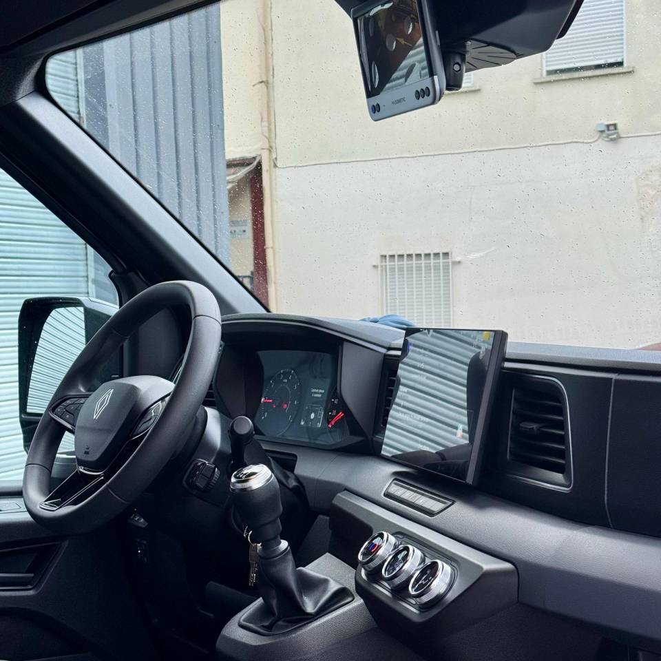 Camion chevaux 2 places stalles tva recup 