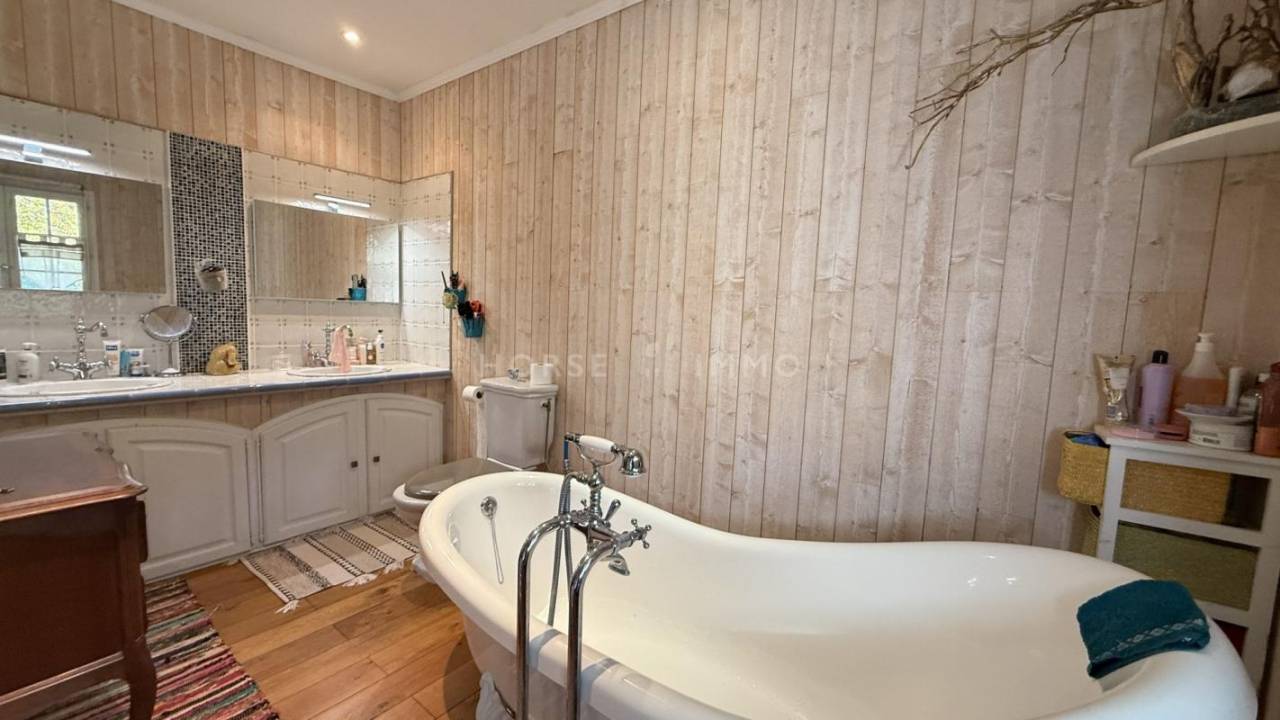 Jolie propriété équestre à l'ambiance ranch