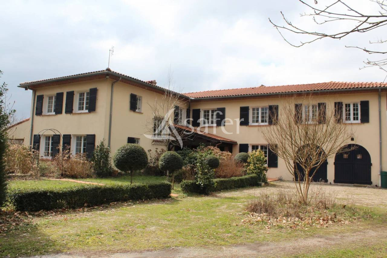 Demeure d'exception en pleine nature sur 4 ha