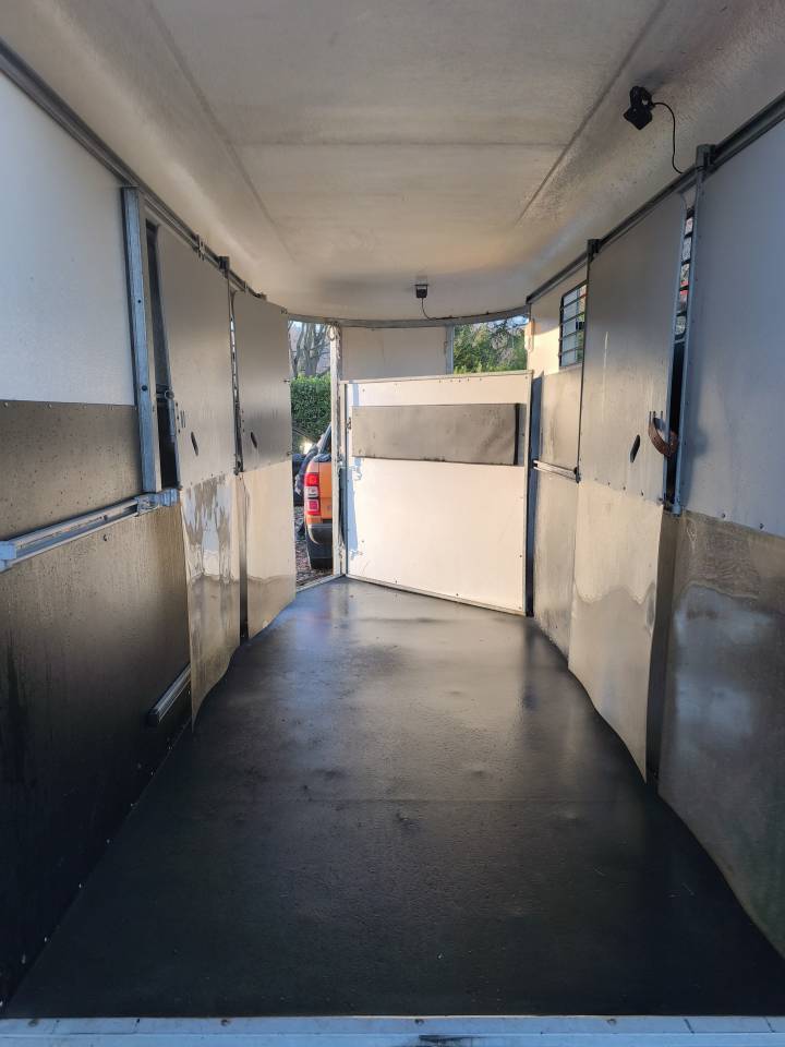 FAUTRAS OBLIC +3 ⭐ 3 CAVALLI ⭐ TELECAMERE + SELLERIA