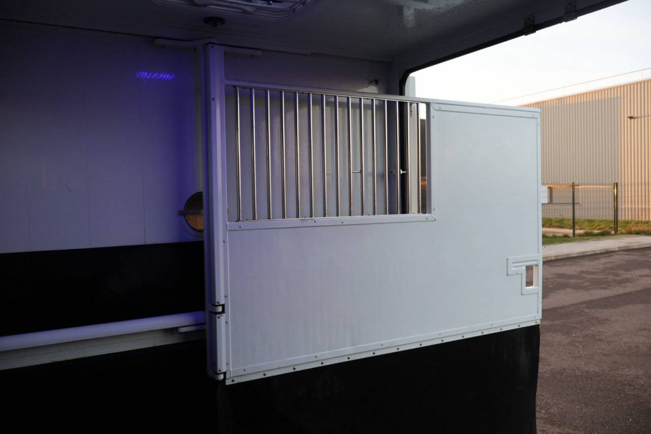 VL MASTER MTM FILOVAN STALLE 5P + COUCHETTE WEBASTO