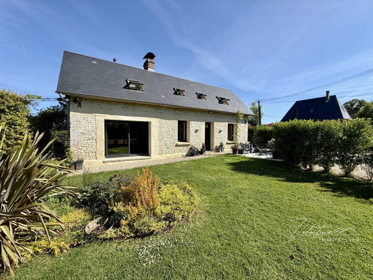 COUP DE COEUR : RAVISSANTE MAISON À DEUX PAS D'HONFLEUR
