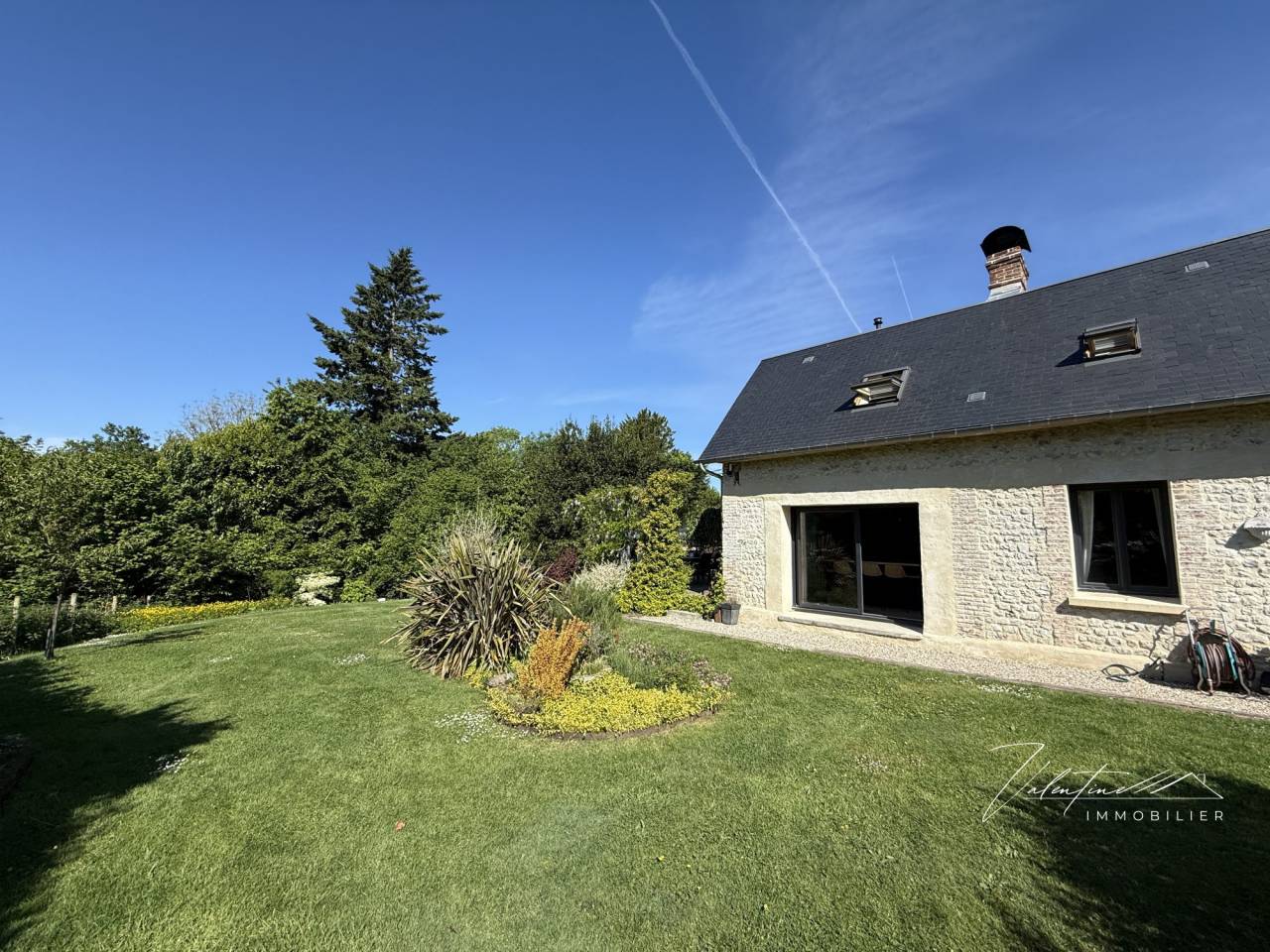 COUP DE COEUR : RAVISSANTE MAISON À DEUX PAS D'HONFLEUR