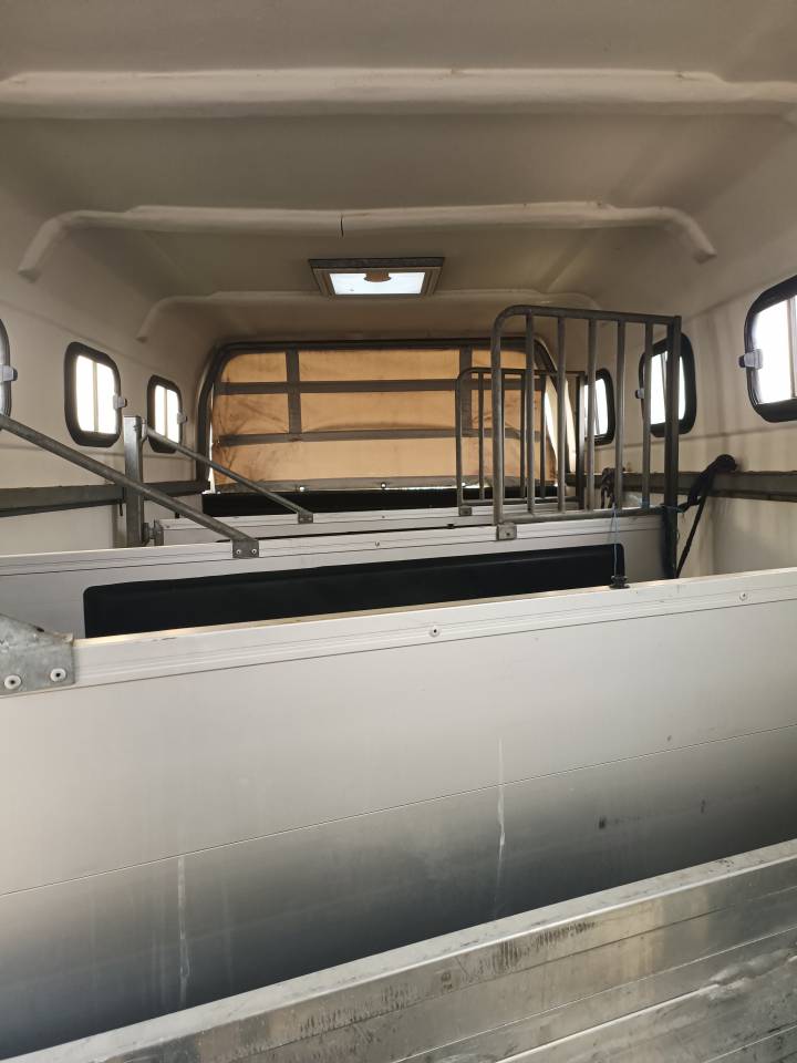 A vendre van 3 places