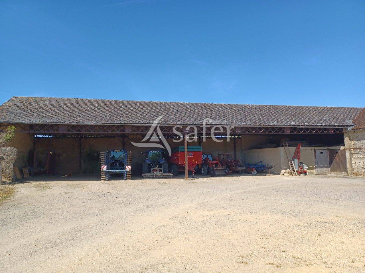 Ancienne Ferme sur 10 ha