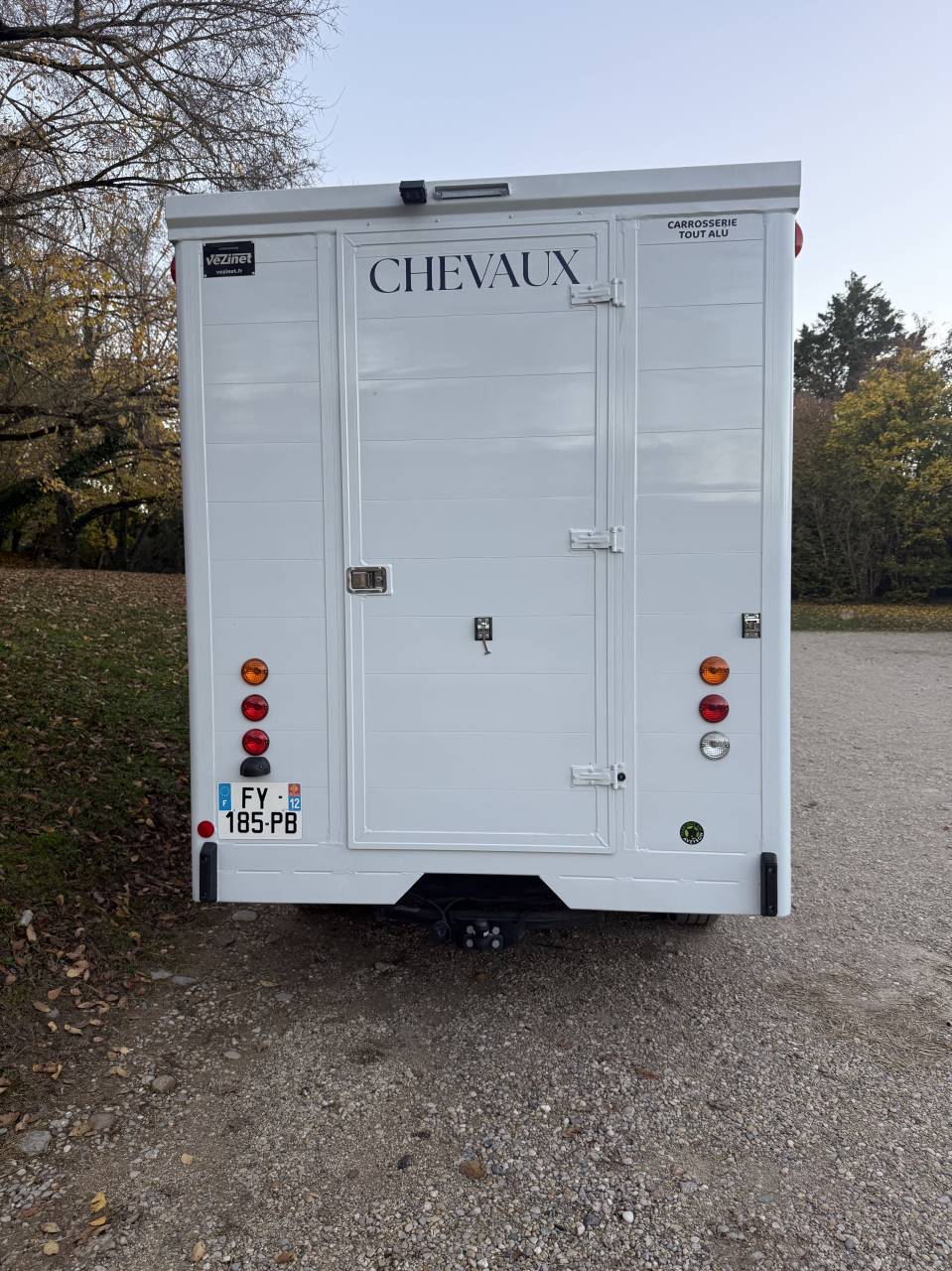 &Agrave; vendre petit camion chevaux 