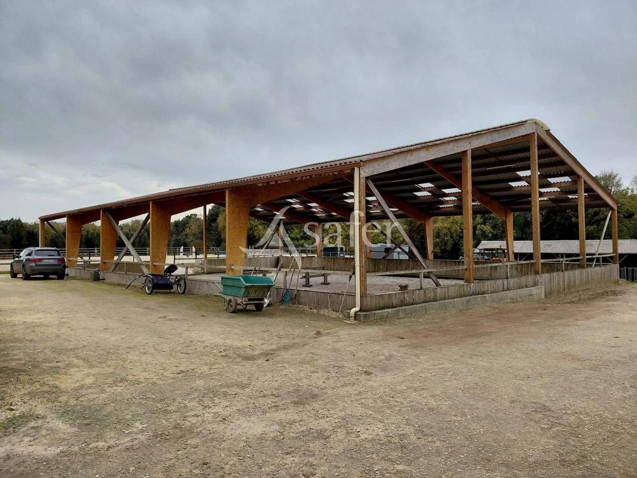 Propri&eacute;t&eacute; &eacute;questre de caract&egrave;re