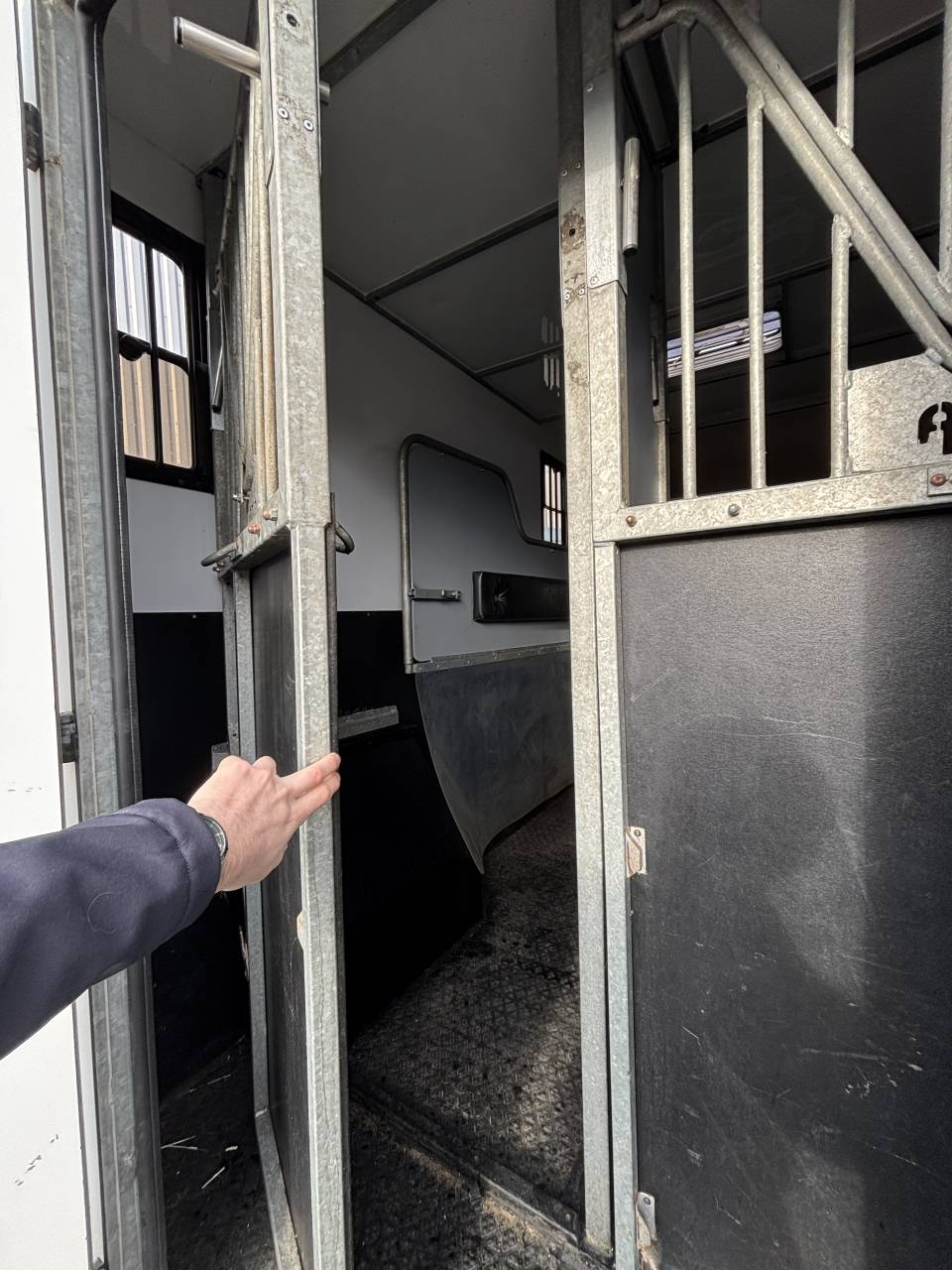 Camion chevaux Renault stalle carrosserie AP PETIT 