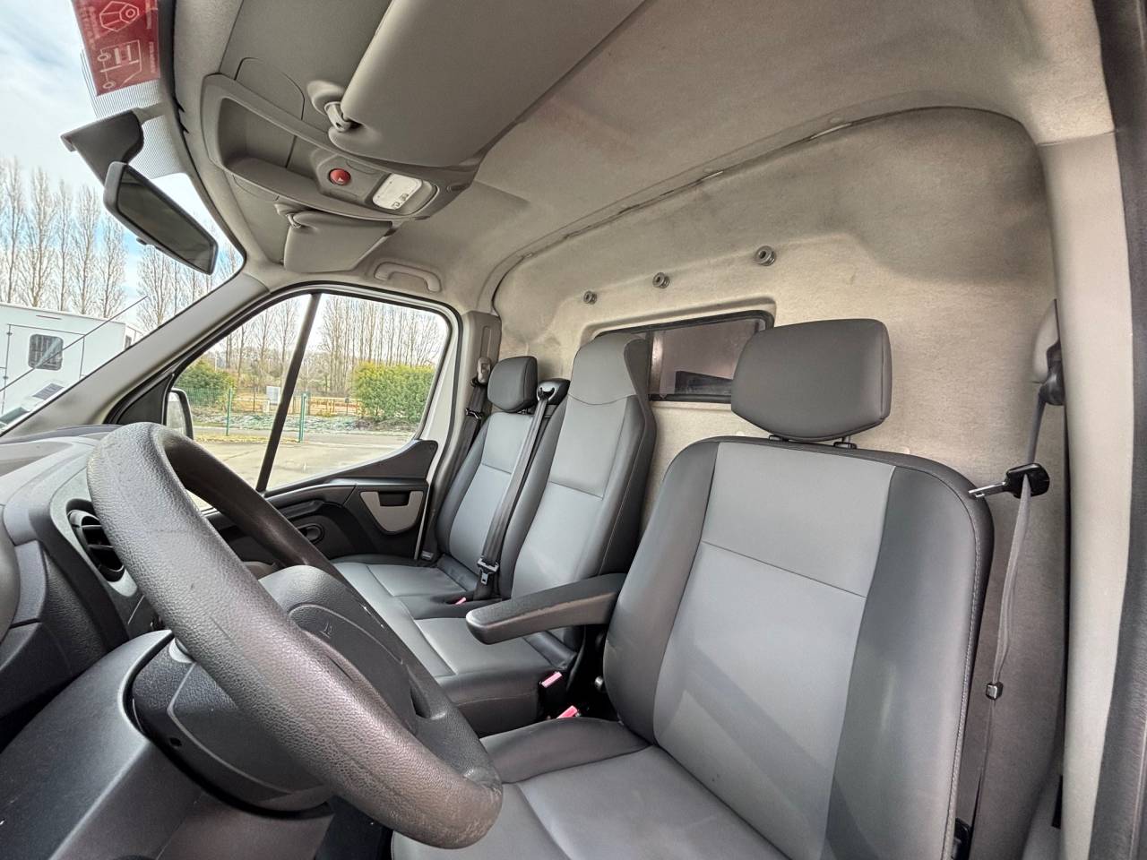 Camion chevaux Renault stalle carrosserie AP PETIT 