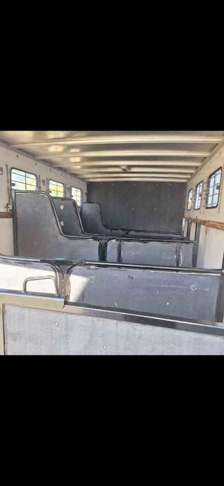 Renault Midlum 180dci     2004.  5 chevaux 