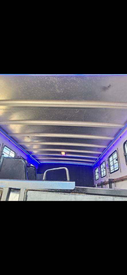 Renault Midlum 180dci     2004.  5 chevaux 