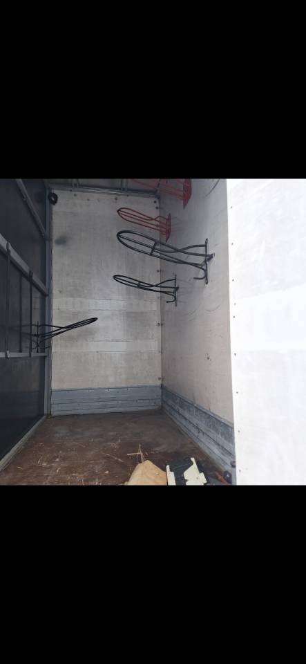 Renault Midlum 180dci     2004.  5 chevaux 