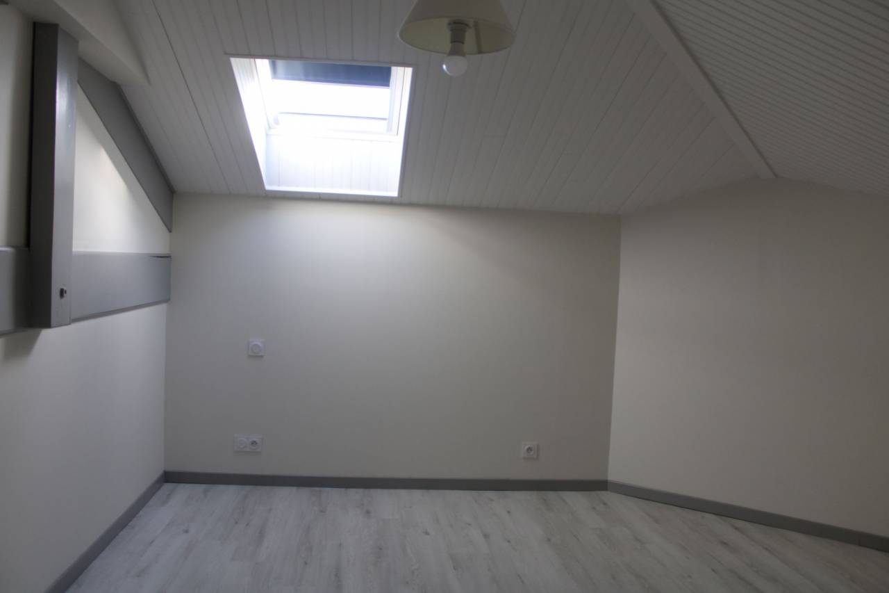 ADORABLE PROPRIETE DE 7 HECTARES DANS LE LOT ET GARONNE