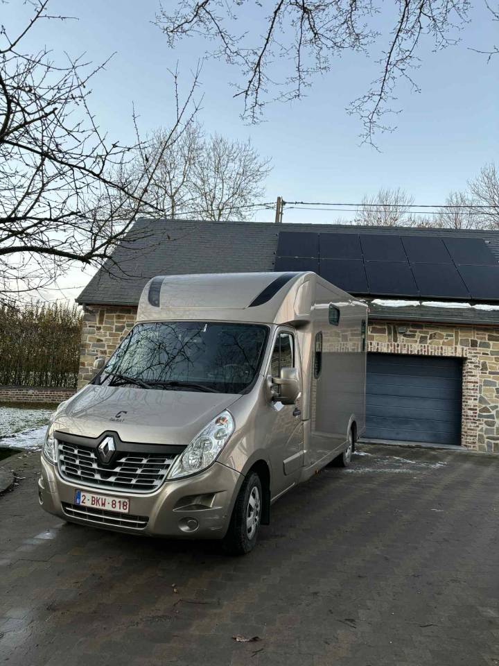 RENAULT THEAULT VEHICULE 2 CHEVAUX