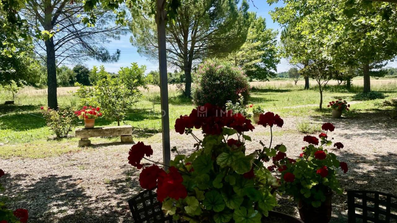 Domaine &eacute;questre aux portes de N&icirc;mes