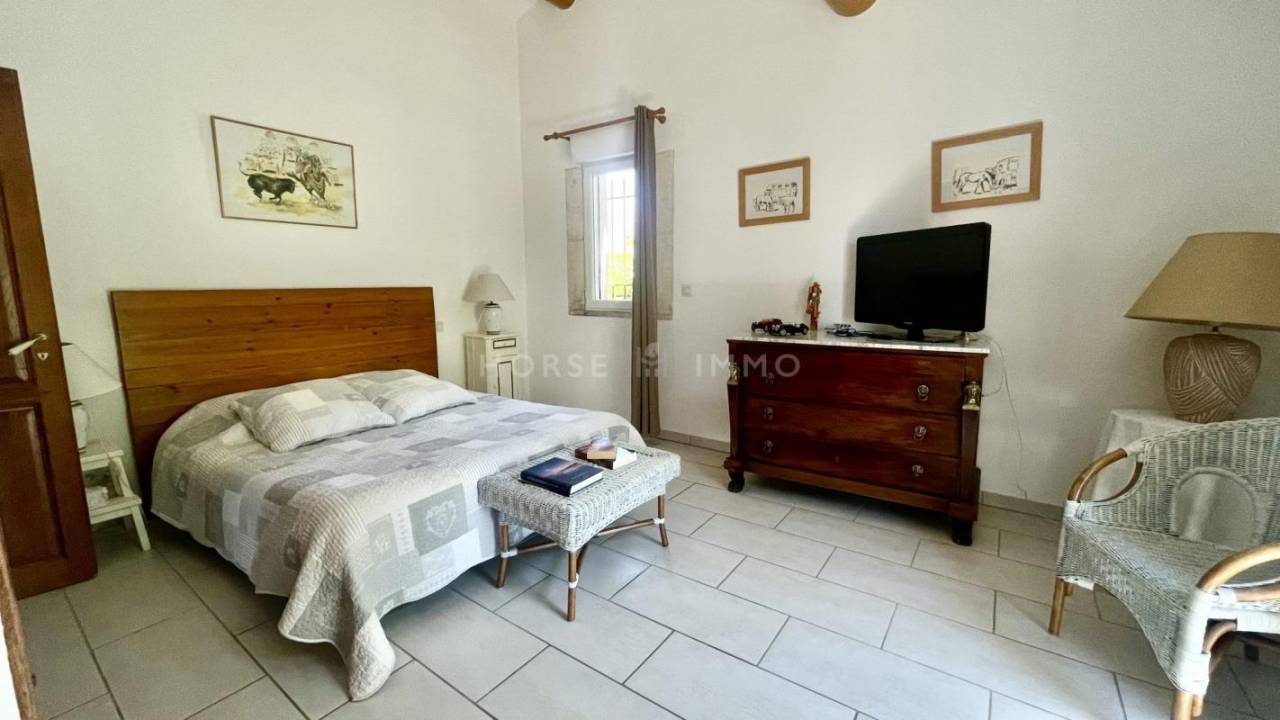 Domaine &eacute;questre aux portes de N&icirc;mes