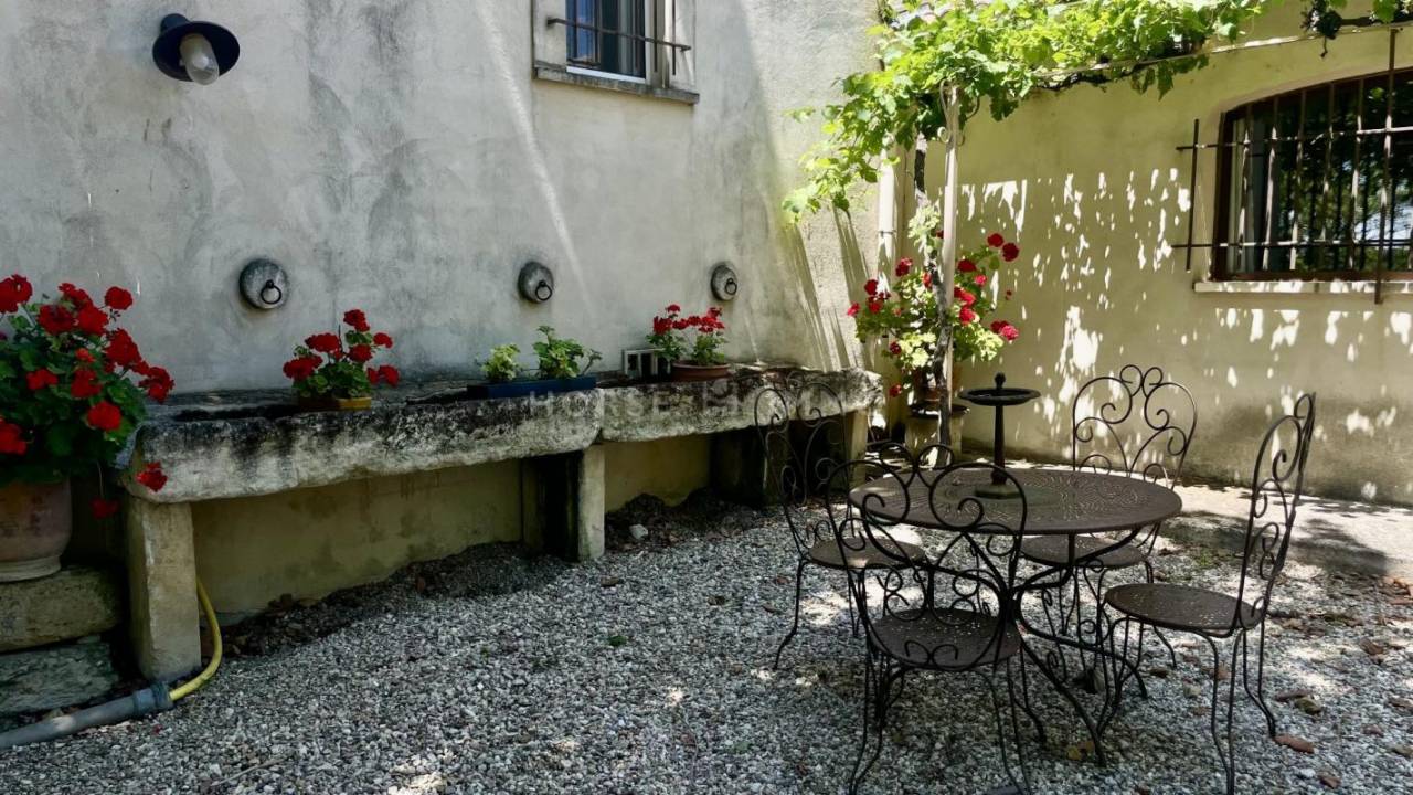 Domaine &eacute;questre aux portes de N&icirc;mes