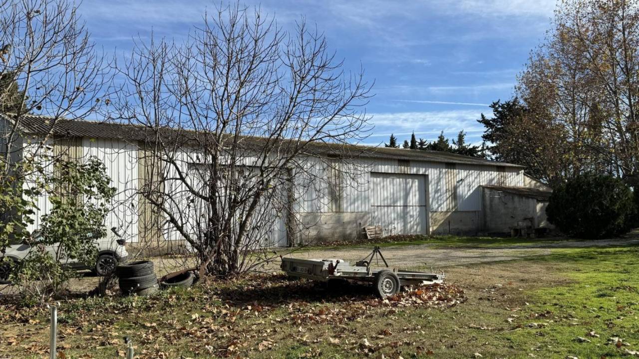 Domaine &eacute;questre aux portes de N&icirc;mes