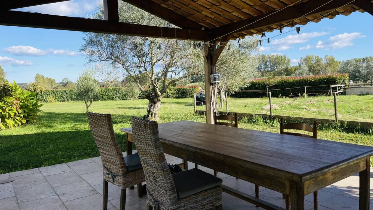 Gard - Domaine &eacute;questre sur 6 hectares